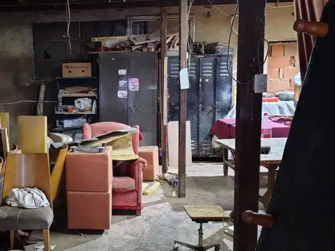 Depósito en villa gral. mitre