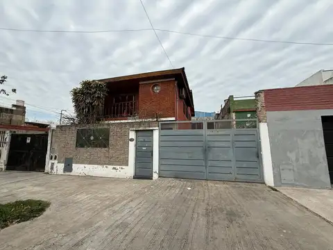 Galpón en alquiler en villa soldati ? 10 x 22 m ? techo parabólico ? oficina ? excelente ubicación