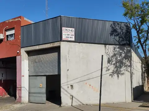 Galpón en alquiler en barracas. 160m2 en buen estado.