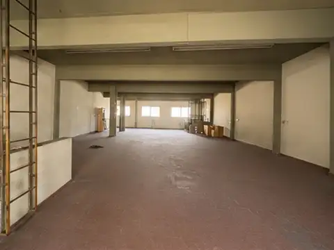 Alquiler depósito galpón 500m² doble acceso flores