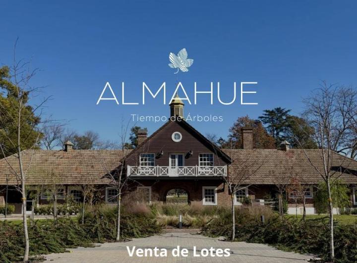Terreno · 872m²