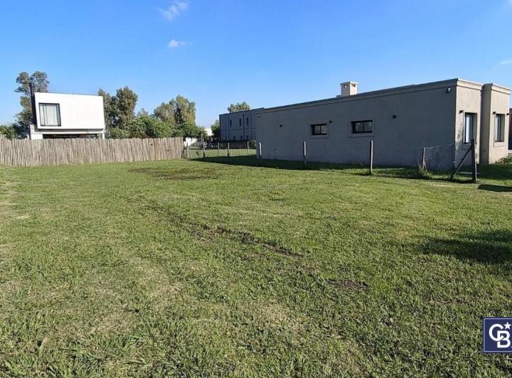 Terreno · 450m²
