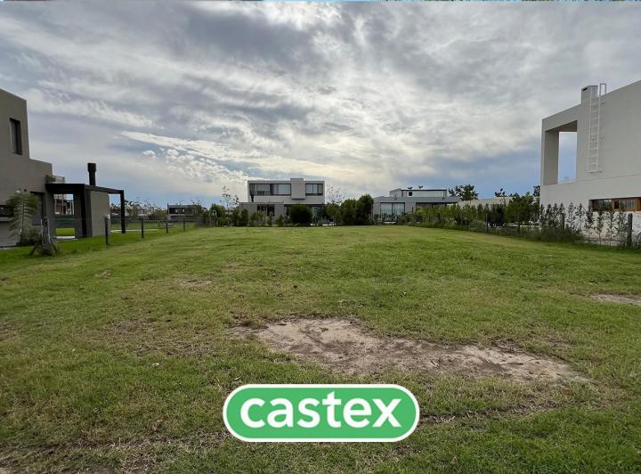 Terreno · 663m²