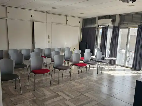 Venta oficina en once