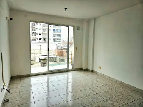 Oficina.venta.2 ambs. cochera y balcon. almagro