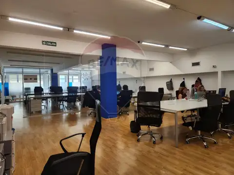 Venta oficina piso en microcentro con cocheras