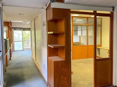 Venta oficinas 2 pisos 7 cocheras depósito almagro