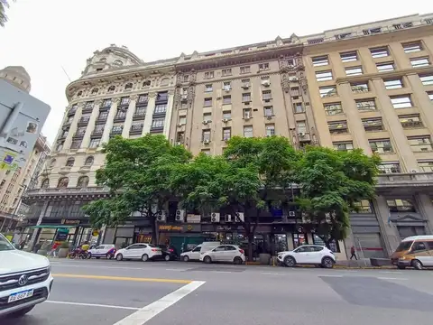 Centro. imponente oficina - estado impecable