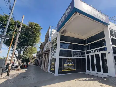 Edificio comercial en venta en mataderos