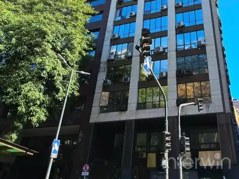 Edificio comercial en retiro