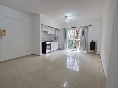 Alquiler oficina villa urquiza patio a/prof.