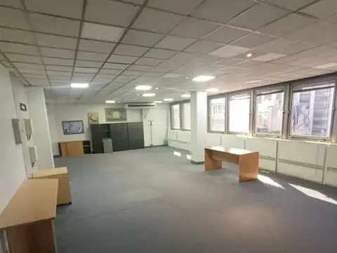 Oficina 190m2 + 2 cocheras - sin expensas, sin abl - sin aysa