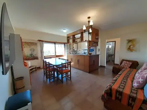 Departamento de 3 ambientes, zona centro