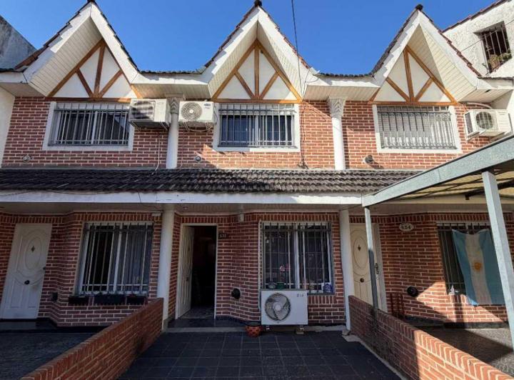 PH · 107m² · 4 Ambientes · 1 Cochera