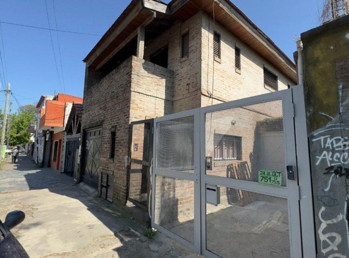 PH · 145m² · 6 Ambientes · 2 Cocheras
