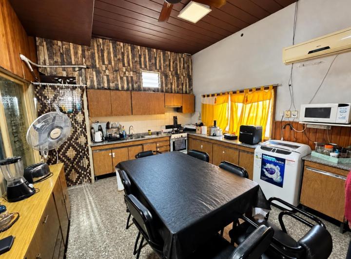PH · 327m² · 4 Ambientes · 10 Cocheras