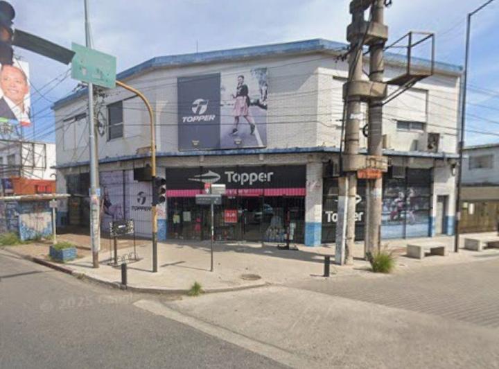 Local comercial · 556m²