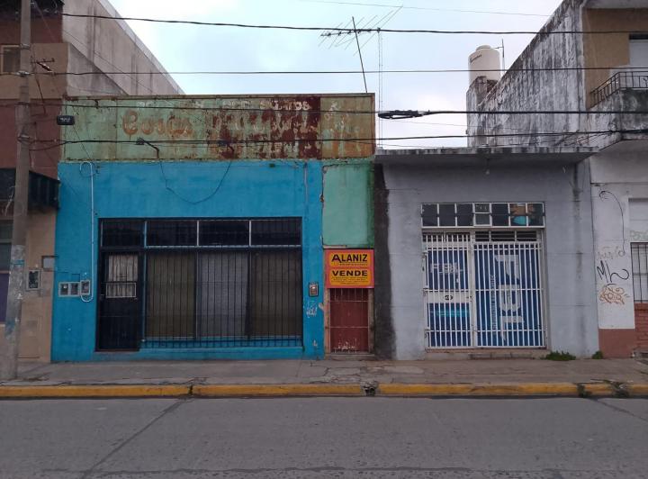 Local comercial · 234m²