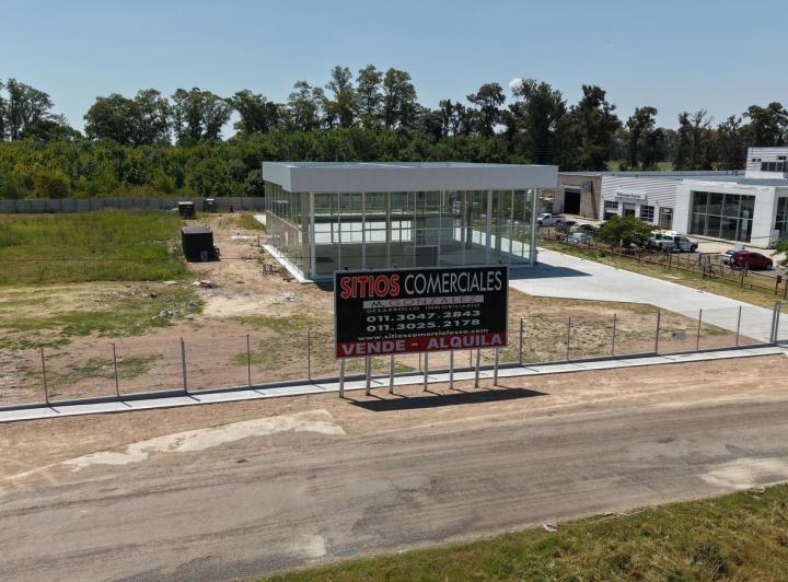 Local comercial · 400m²