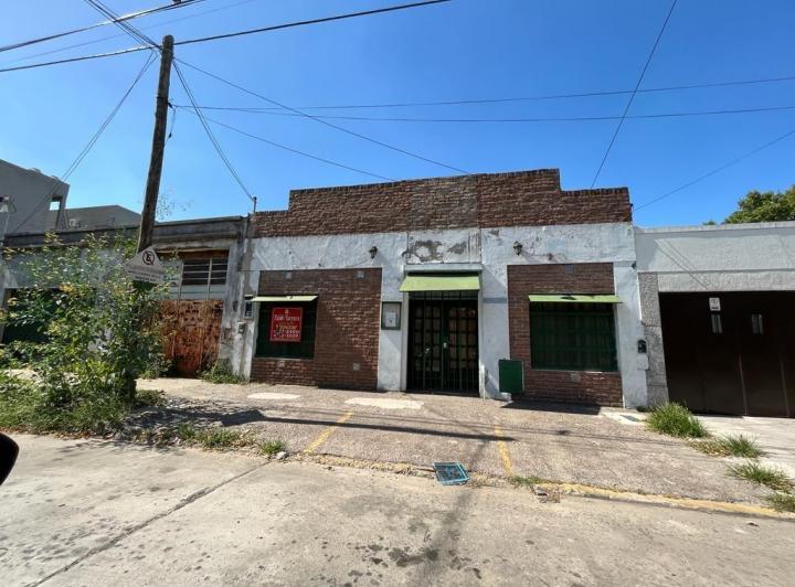 Local comercial · 160m²