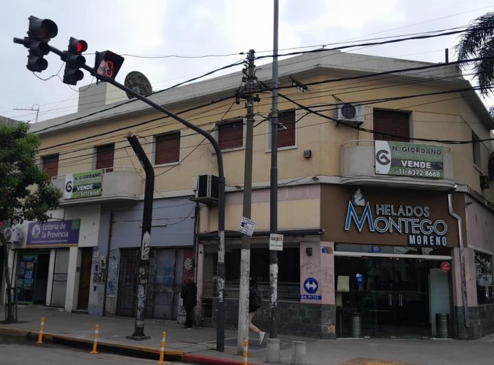 Local comercial · 610m²