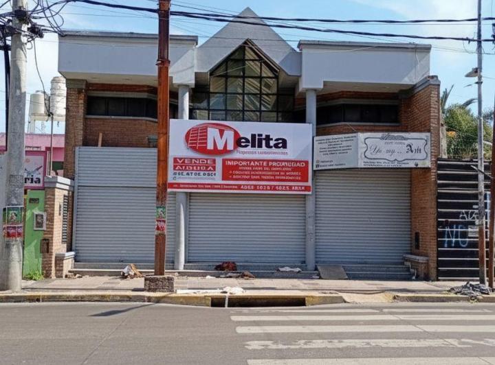 Local comercial · 600m²