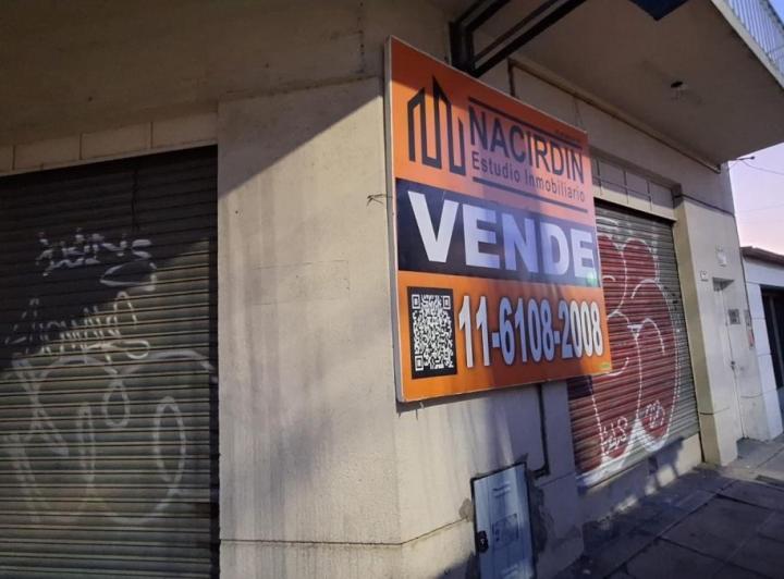 Local comercial · 220m²