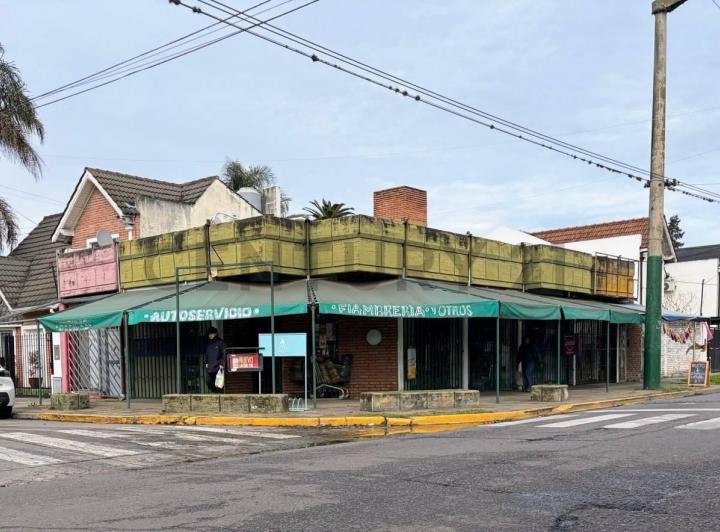 Local comercial · 170m²