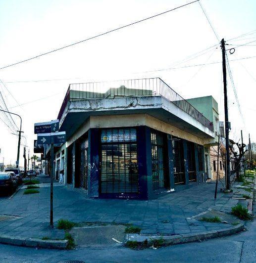 Local comercial · 244m²