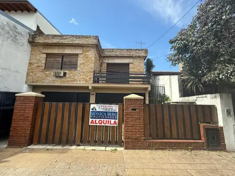 Departamento en planta alta de tres ambientes