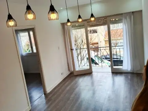 Alquiler phtipo depto 4 amb. primer piso balcon a la calle
