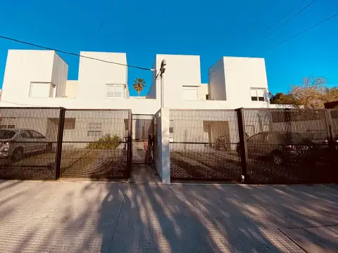 Ph 4 ambientes en alquiler en ituzaingó