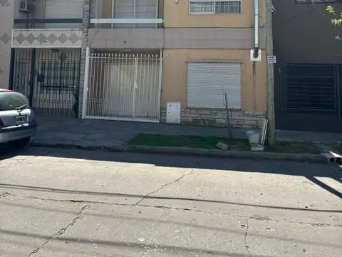 Duplex de 3 dormitorios en alquiler.