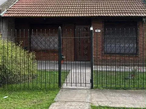 Casa en alquiler ituzaingo
