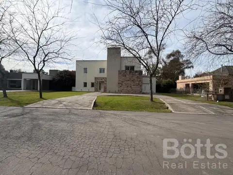 Casa en la cesarina