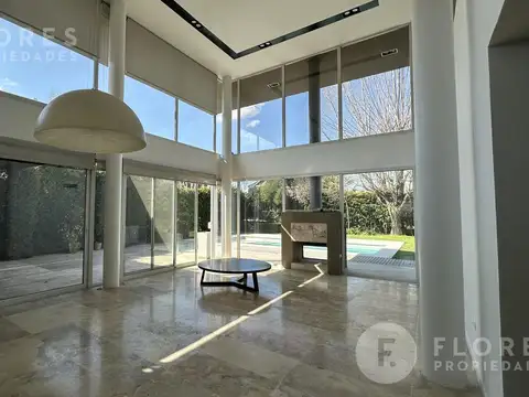 Casa en alquiler anual de 7 ambientes, 4 dormitorios, en la lomada de pilar, pilar