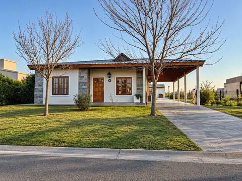 Alquiler casa 4 ambientes, san sebastián, área 1