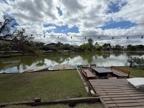 Casa  en alquiler en las glorietas, nordelta, tigre