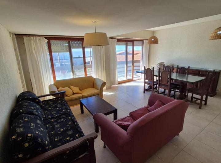 Departamento · 121m² · 5 Ambientes · 1 Cochera