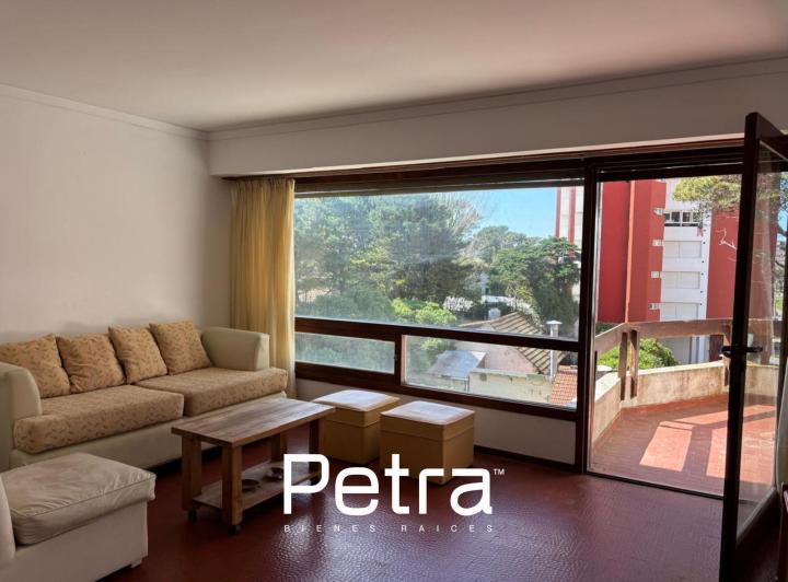 Departamento · 88m² · 4 Ambientes · 1 Cochera