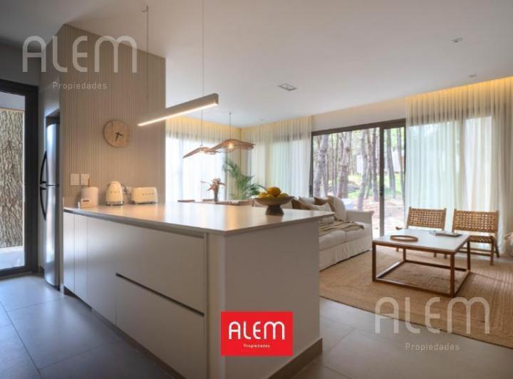 Departamento · 121m² · 4 Ambientes · 1 Cochera