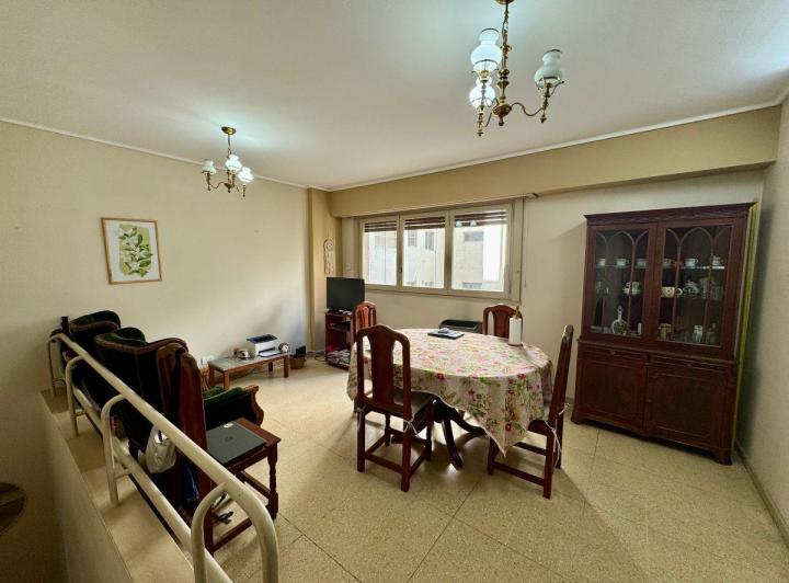 Departamento · 75m² · 4 Ambientes · 1 Cochera