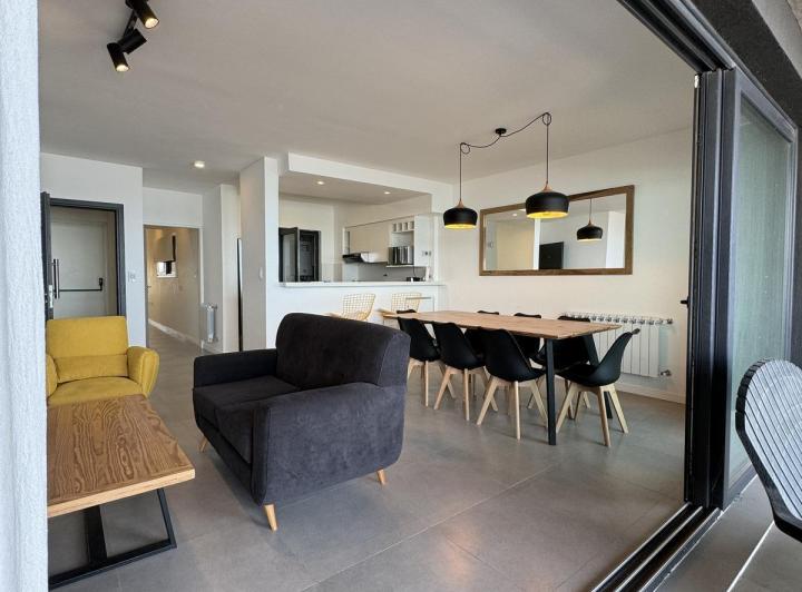 Departamento · 98m² · 5 Ambientes · 1 Cochera