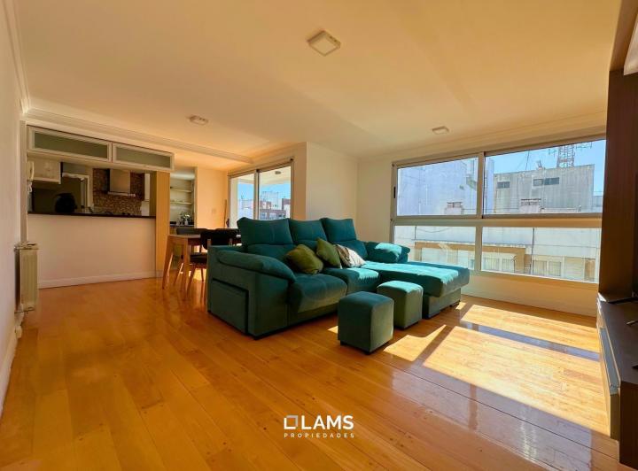 Departamento · 80m² · 3 Ambientes · 1 Cochera