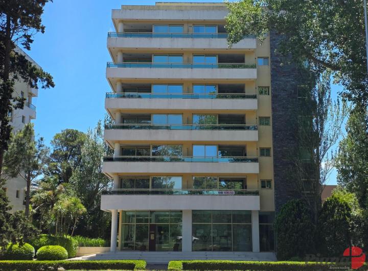 Departamento · 65m² · 2 Dormitorios · 1 Cochera
