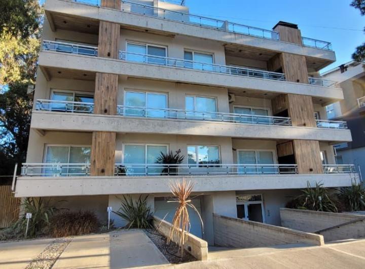 Departamento · 83m² · 2 Dormitorios · 1 Cochera