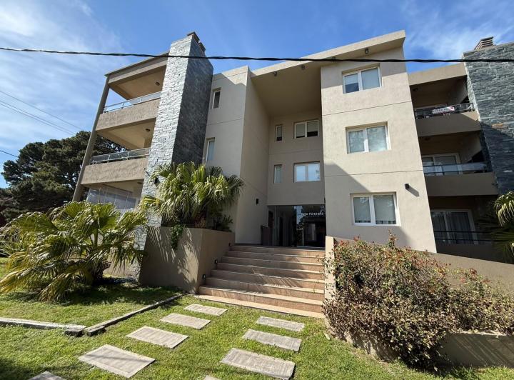 Departamento · 60m² · 2 Dormitorios · 1 Cochera