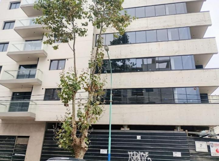 Departamento · 60m² · 2 Ambientes · 1 Cochera