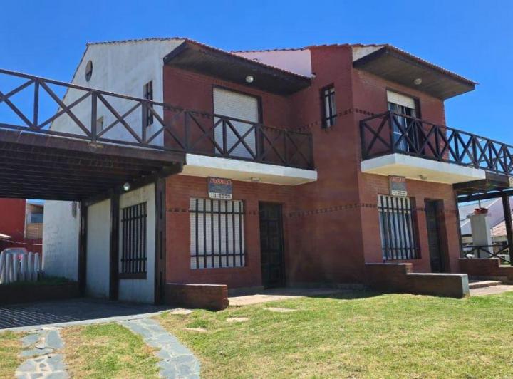 Departamento · 227m² · 4 Ambientes · 2 Cocheras