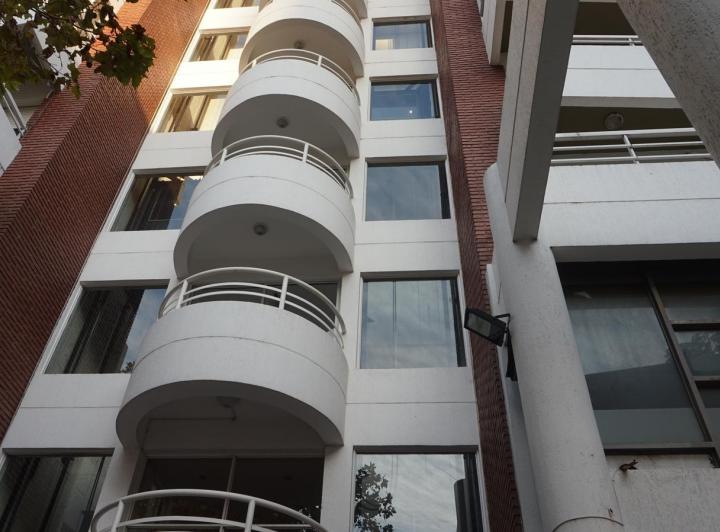Departamento · 100m² · 4 Ambientes · 1 Cochera